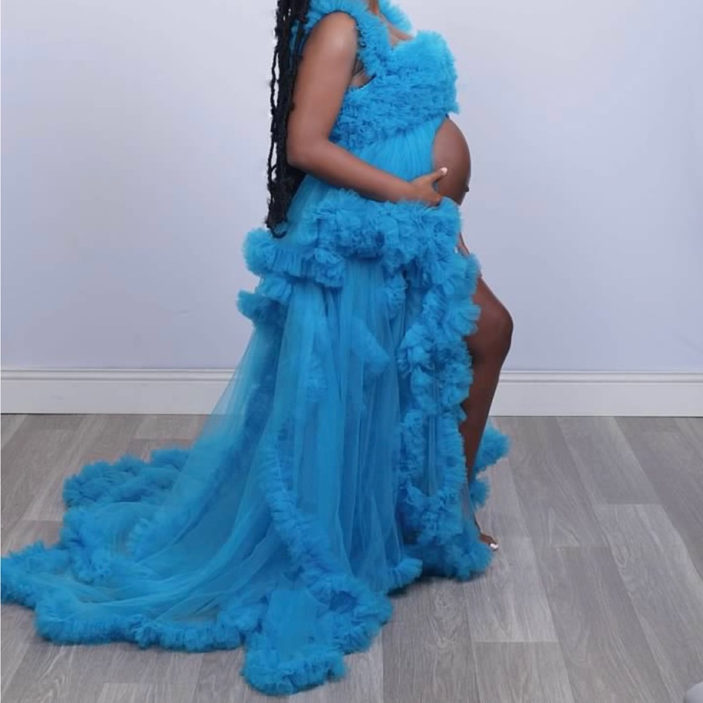 Maternity shoot gown